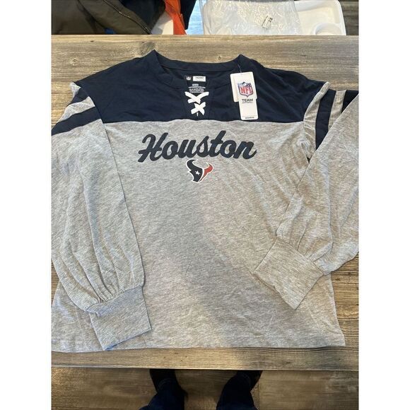 NWT NFL Houston Texans Womens Size Medium T-Shirt Gray Long Sleeve. 1 - Picture 1 of 5